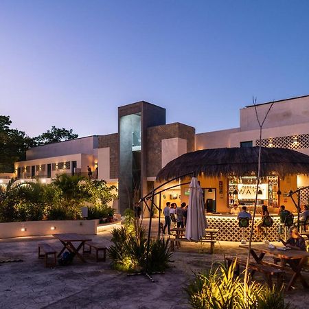 Hotel Waye Valladolid  Exterior foto